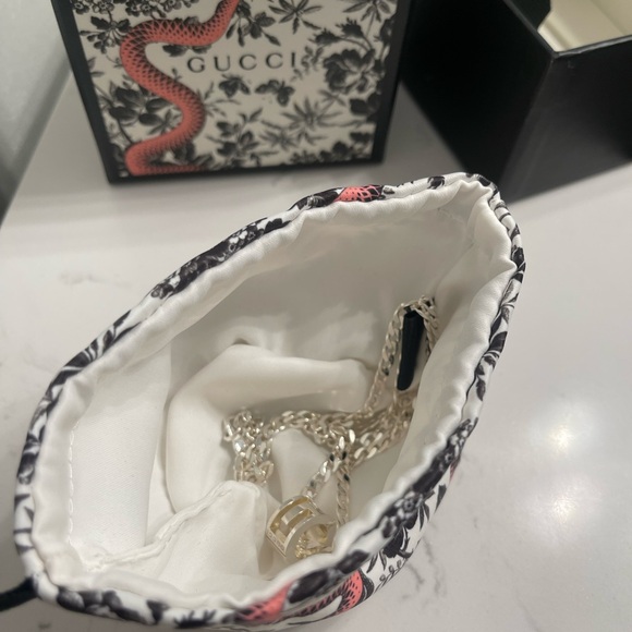 Gucci Necklace Pendant - Picture 2 of 6